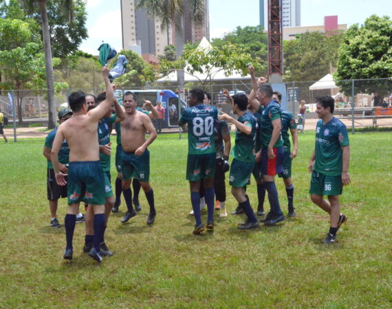 Após estar perdendo por 3 a 0, Golden Gate busca a virada e está nas semifinais