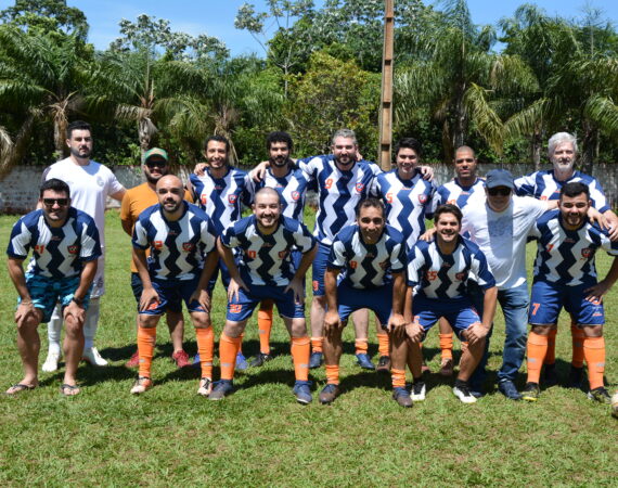 Decadência vence Golden Gate e está na final da categoria Livre